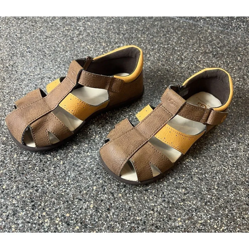 UGG Fisherman Sandal Little Kids 12 Summer Comfort Casual Brown/Yellow Synthetic